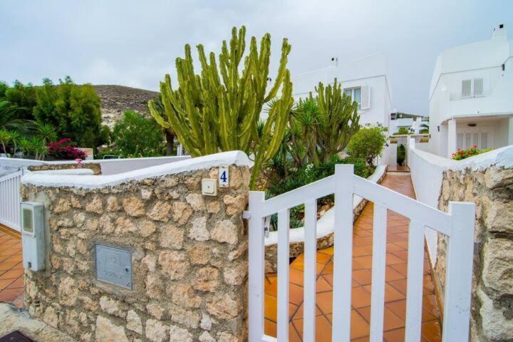 16:9 Villa Agua Amarga アグア・アマルガ エクステリア 写真
